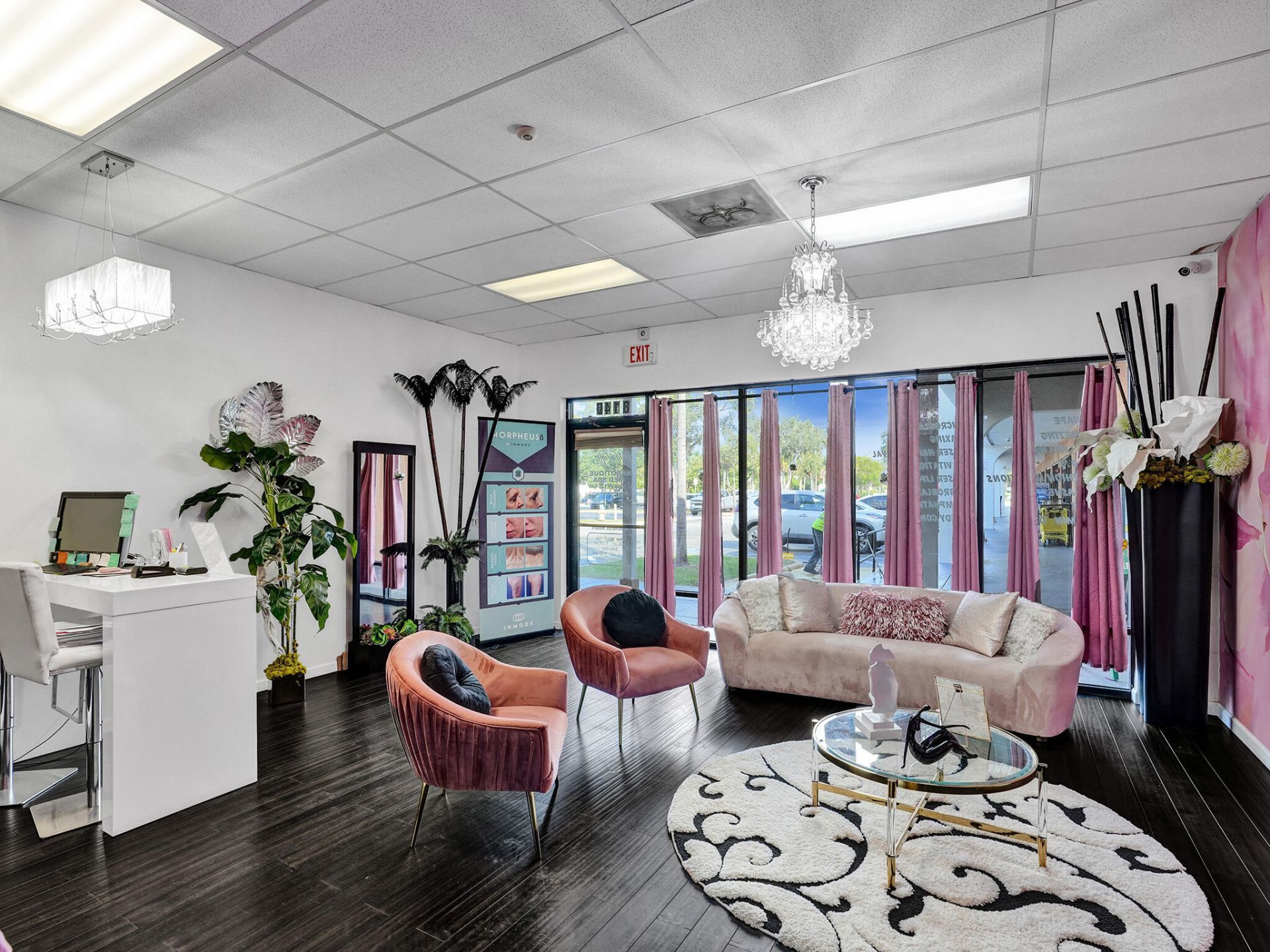 8140 Pines Boulevard, Pembroke Pines, FL 33024 Photo