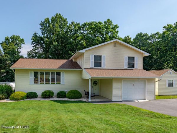 19 Stoney Creek Road, Plains, PA 18702
