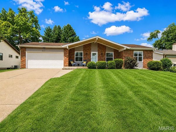 1124 Teson Road , Hazelwood, MO 63042