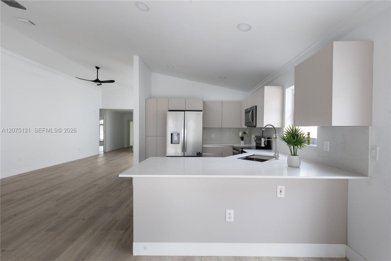 46 Gables Blvd , Weston, FL 33326 Photo