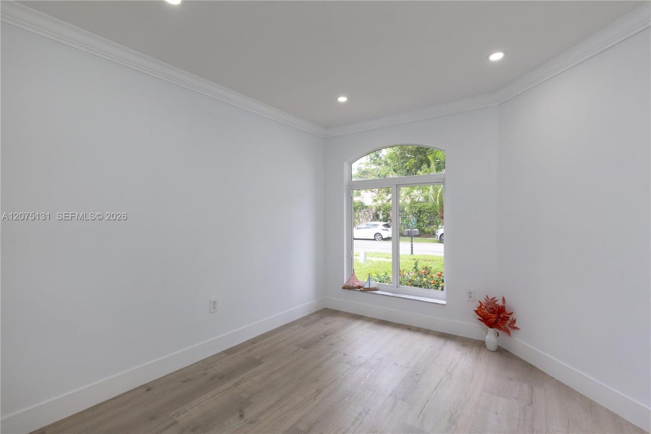 46 Gables Blvd , Weston, FL 33326 Photo