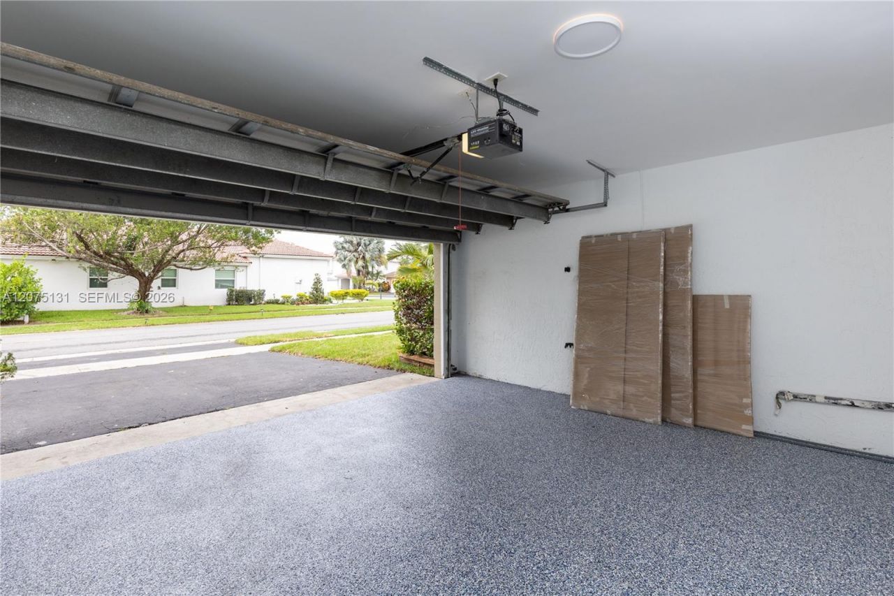 46 Gables Blvd , Weston, FL 33326 Photo