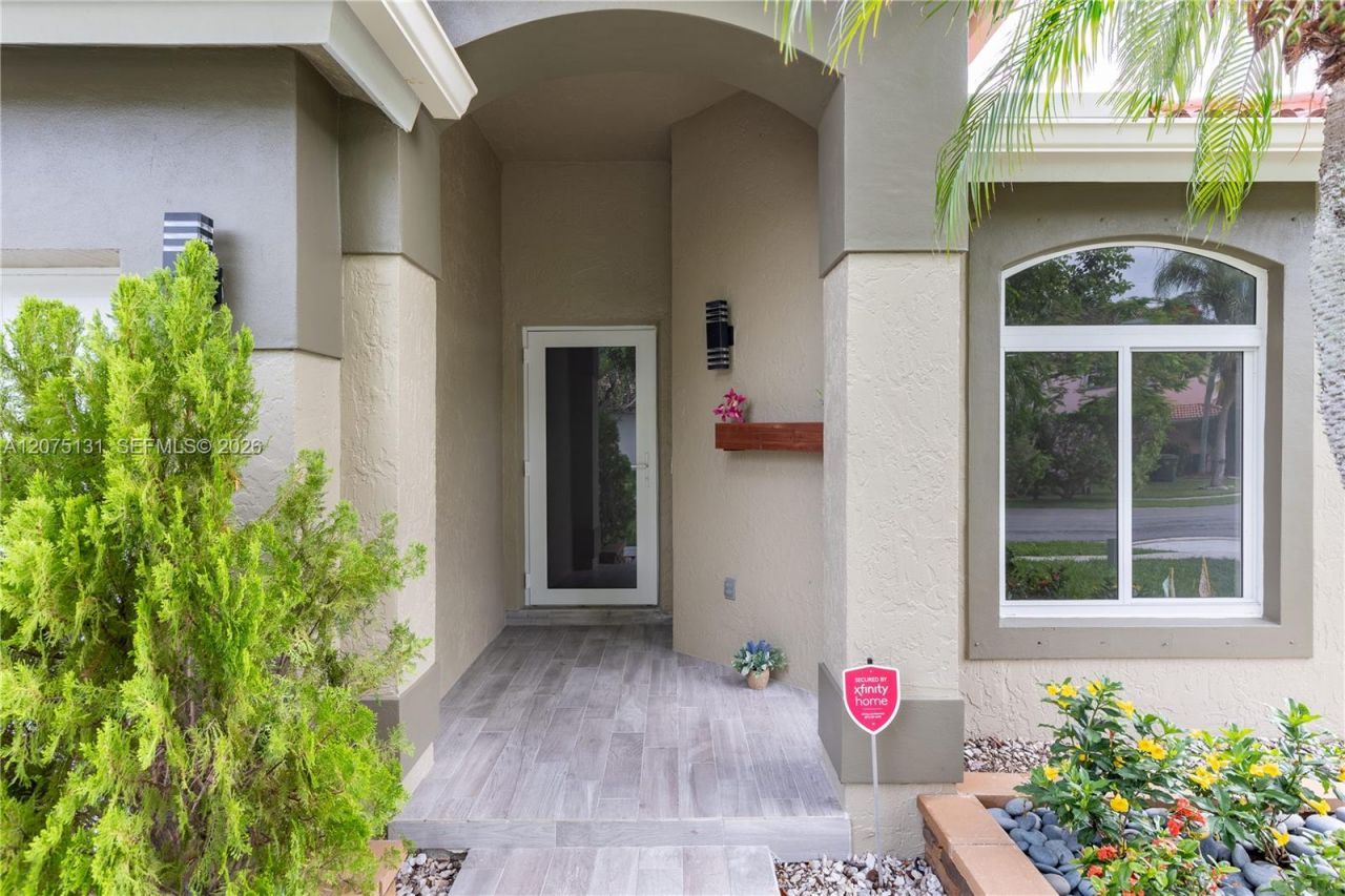 46 Gables Blvd , Weston, FL 33326 Photo