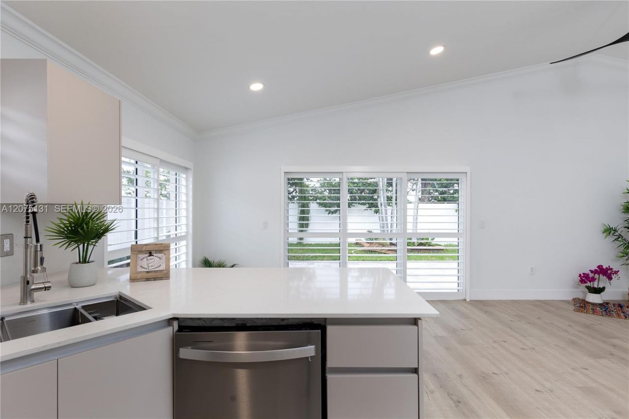 46 Gables Blvd , Weston, FL 33326 Photo