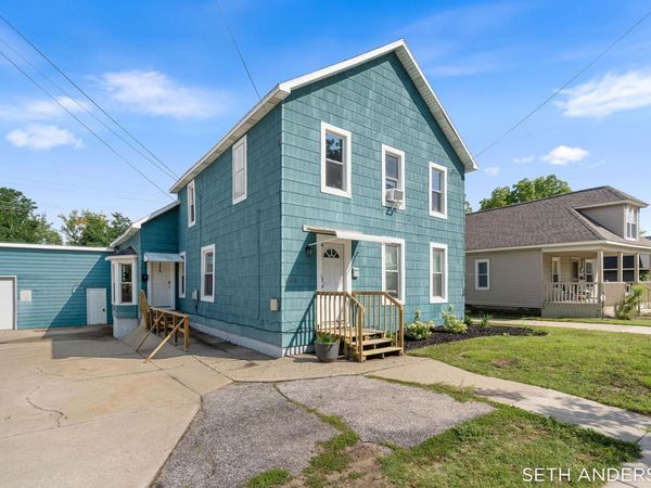 1748 Lakeshore Drive, Muskegon, MI 49441