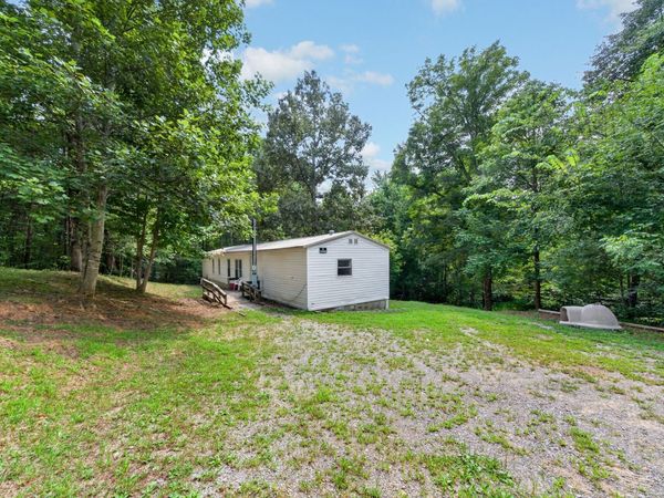 1420 Poss Rd , Smithville, TN 37166