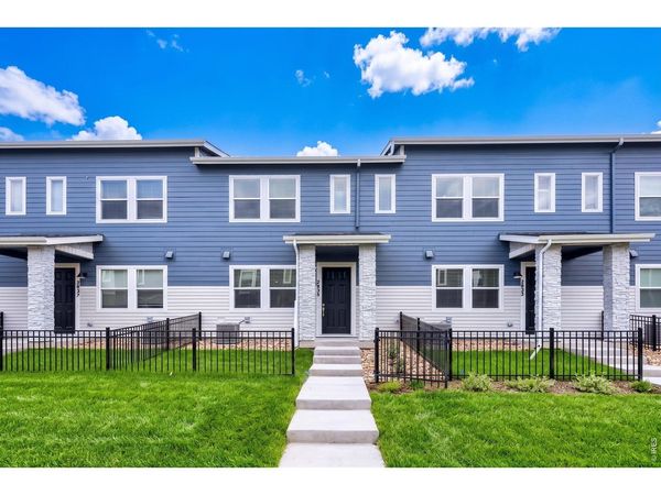 2833 Bear Springs Cir, Longmont, CO 80503