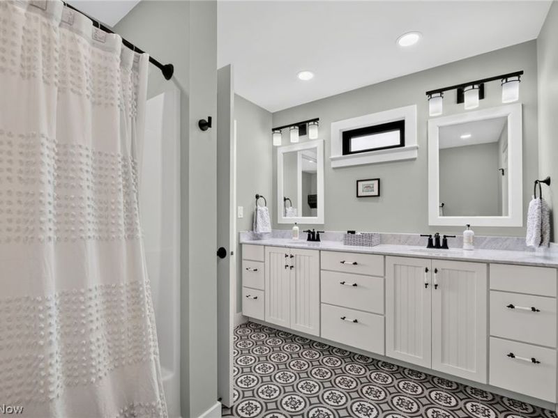 5415 Walls Channel Drive, Port Clinton, OH 43452 Photo 33