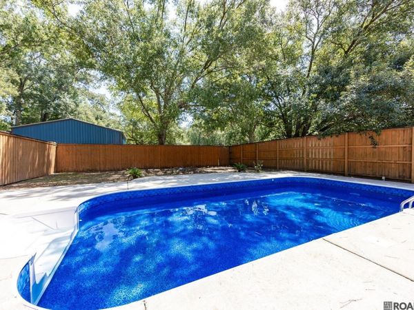 31716 Old River Rd, Denham Springs, LA 70726