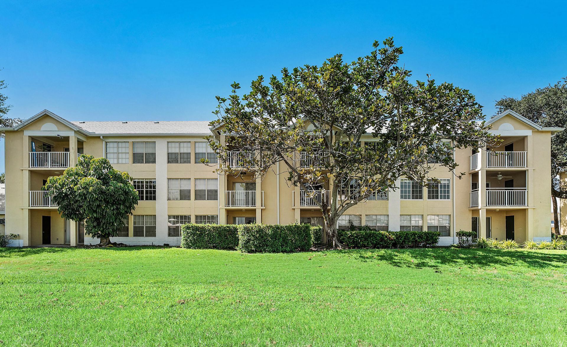 6300 La Costa Drive, Unit H, Boca Raton, FL 33433 Photo