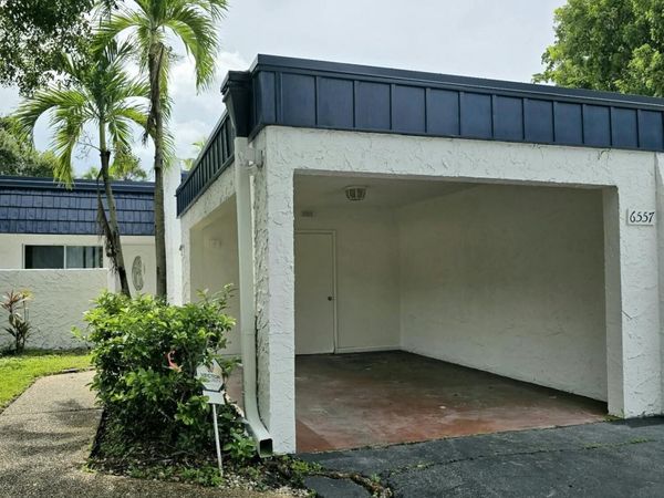 6557 NW 99th Avenue, Tamarac, FL 33321
