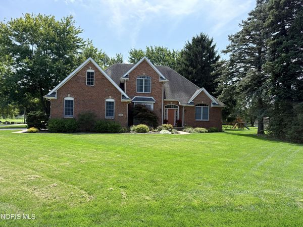 970 Ohio Avenue , Elmore, OH 43416