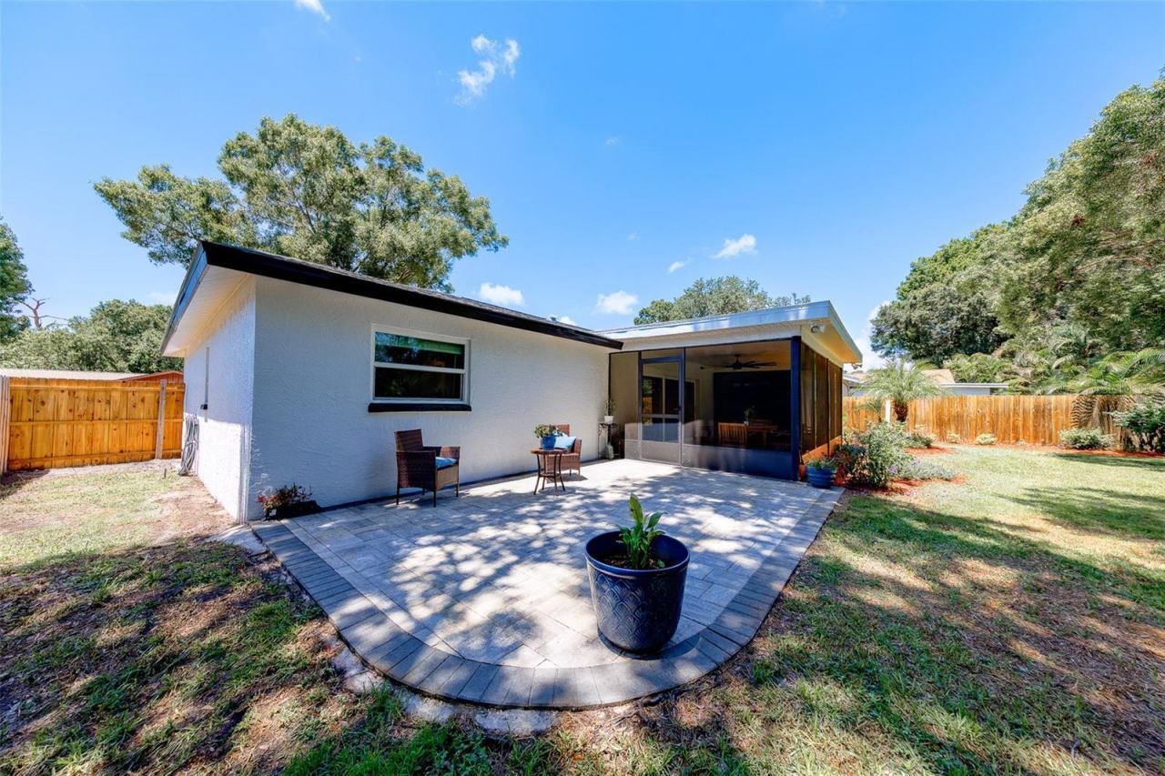 2043 Dodge Street , Clearwater, FL 33760 Photo