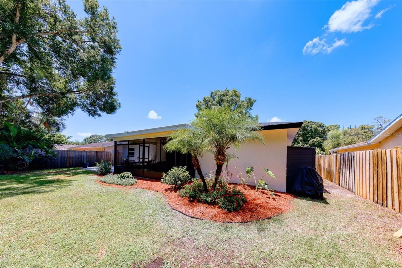 2043 Dodge Street , Clearwater, FL 33760 Photo