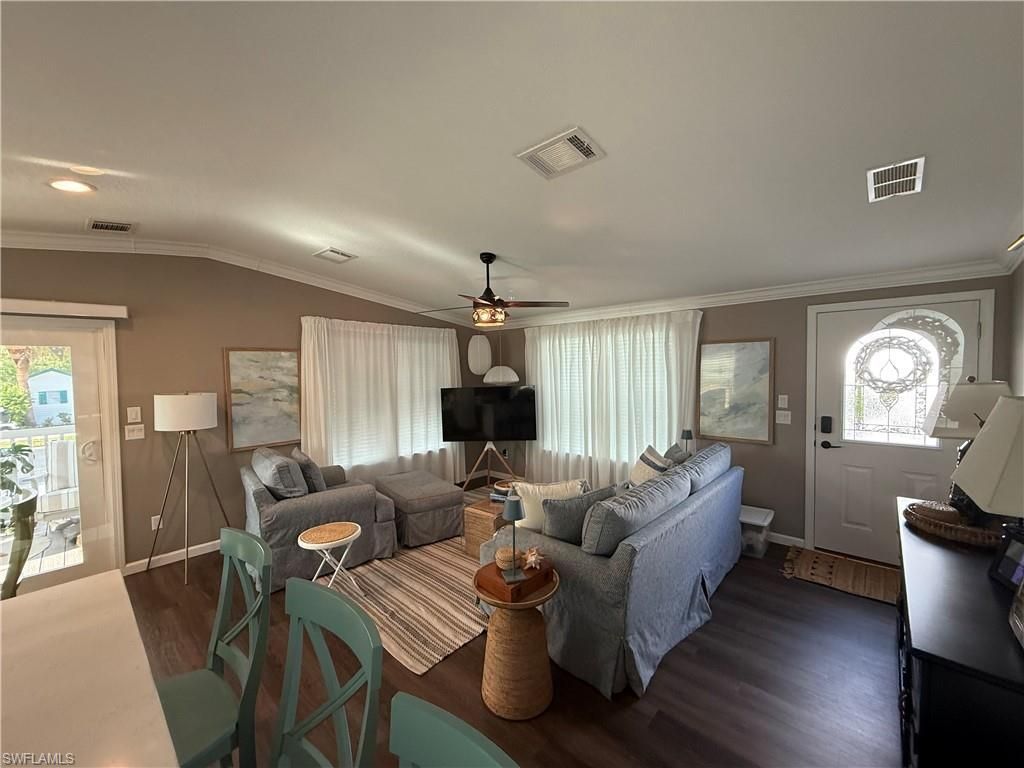 1626 Diamond Lake Cir, Naples, FL 34114 Photo
