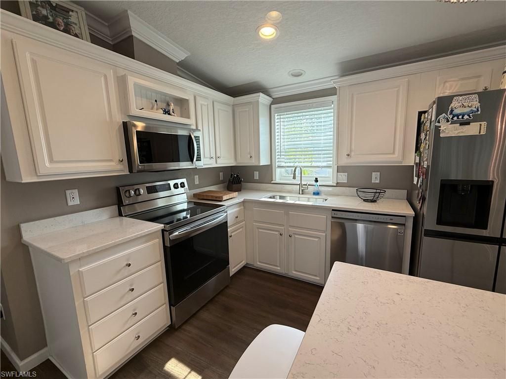 1626 Diamond Lake Cir, Naples, FL 34114 Photo