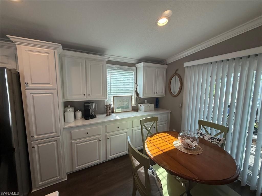 1626 Diamond Lake Cir, Naples, FL 34114 Photo