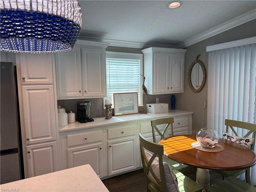 1626 Diamond Lake Cir, Naples, FL 34114 Photo