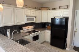 248 Sun Colony Blvd. photo 4