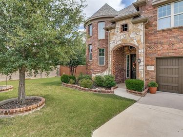 11901 Drummond Lane, Fort Worth, TX 76108