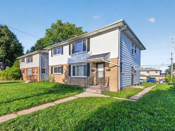 5868 N 61st STREET, Unit 5870, Milwaukee, WI 53218