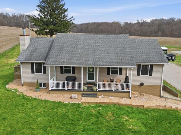 4190 Township Road 143 NE, Somerset, OH 43783