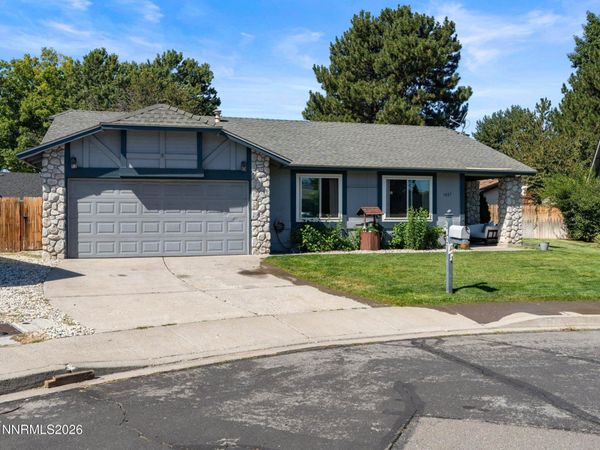 1827 Topeka Court, Sparks, NV 89434