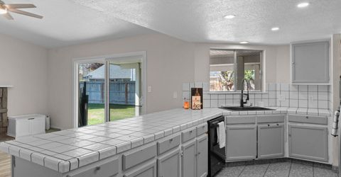 1827 Topeka Court, Sparks, NV 89434 Photo