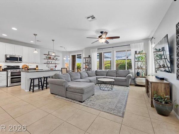 10629 Hartford Hills Avenue , Las Vegas, NV 89166