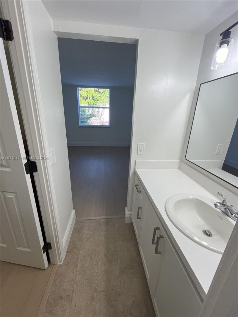 8311 SW 142nd Ave, Unit I204, Miami, FL 33183 Photo