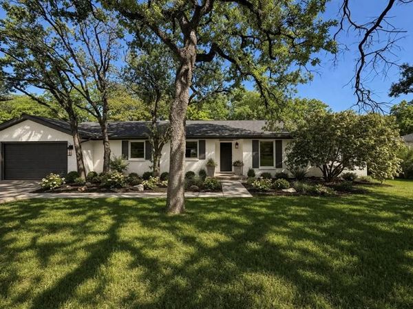 209 Mistletoe Lane, Keene, TX 76059
