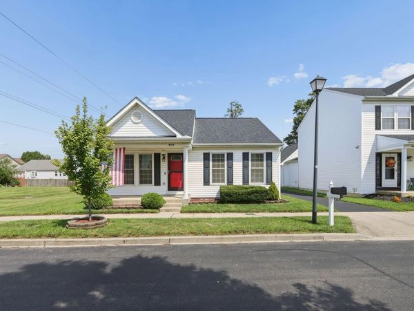 4414 Alameda Drive , Grove City, OH 43123