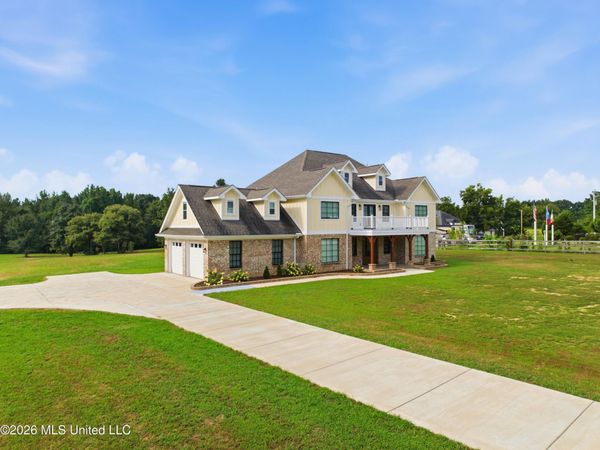 162 Plantation Way, Byhalia, MS 38611