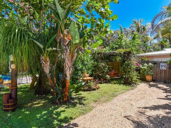 4195 NE HYLINE Drive, Jensen Beach, FL 34957