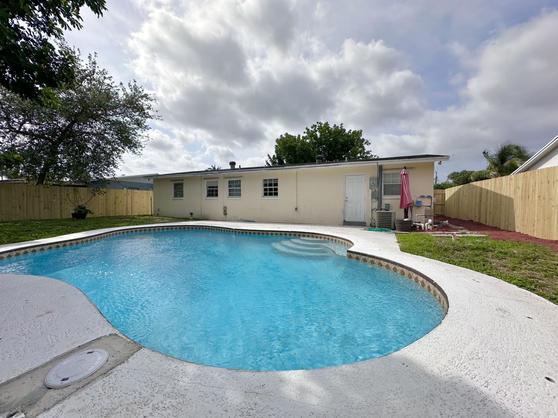 4845 Andros Drive, West Palm Beach, FL 33407 Photo