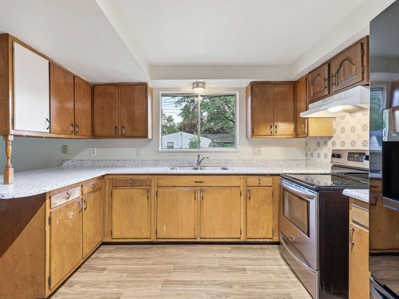 3683 Mexico Avenue , Westerville, OH 43081 Photo 14