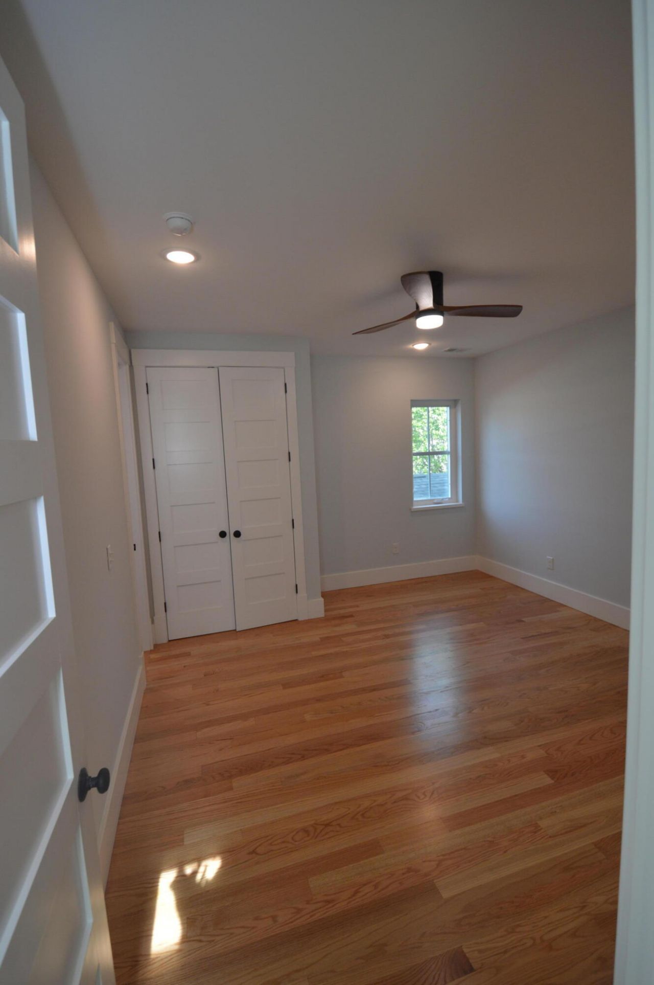 463 Race Street Photo 10