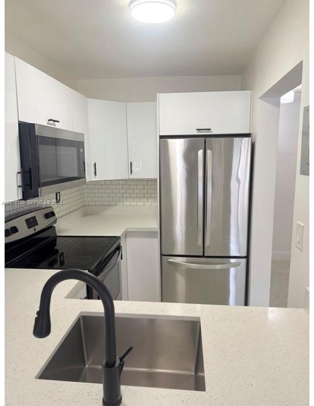755 SW 6th St, Unit 6, Miami, FL 33130 Photo