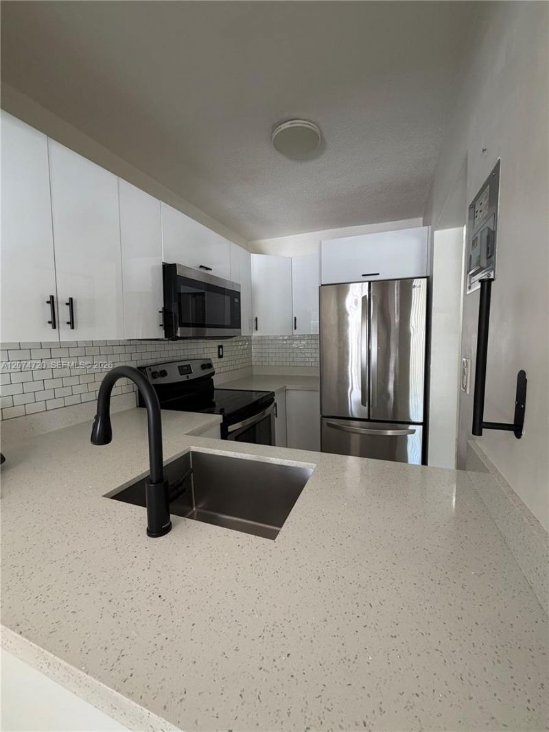 755 SW 6th St, Unit 6, Miami, FL 33130 Photo