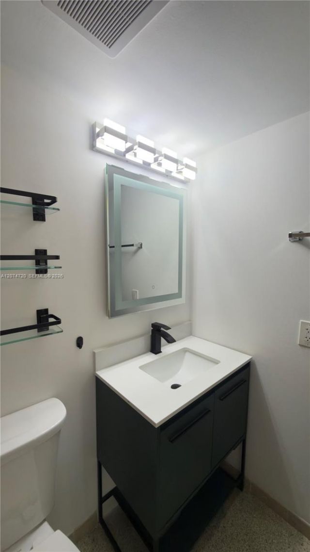 755 SW 6th St, Unit 6, Miami, FL 33130 Photo