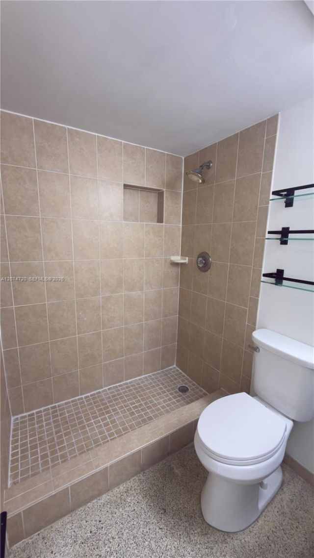 755 SW 6th St, Unit 6, Miami, FL 33130 Photo