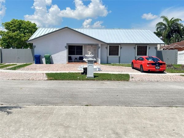 15322 SW 144th Pl , Miami, FL 33177