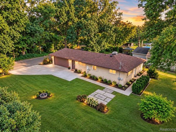 6220 Wertz, Springfield Township, Mi 48350