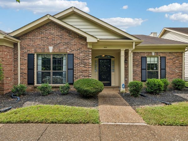 8505 Sawyer Brown Rd, Nashville, TN 37221