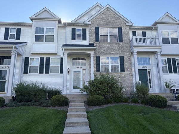 14638 Patriot Square Drive W, Plainfield, IL 60544
