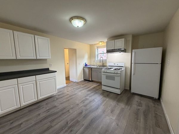68 Gore St, Unit 2, Cambridge, MA 02141