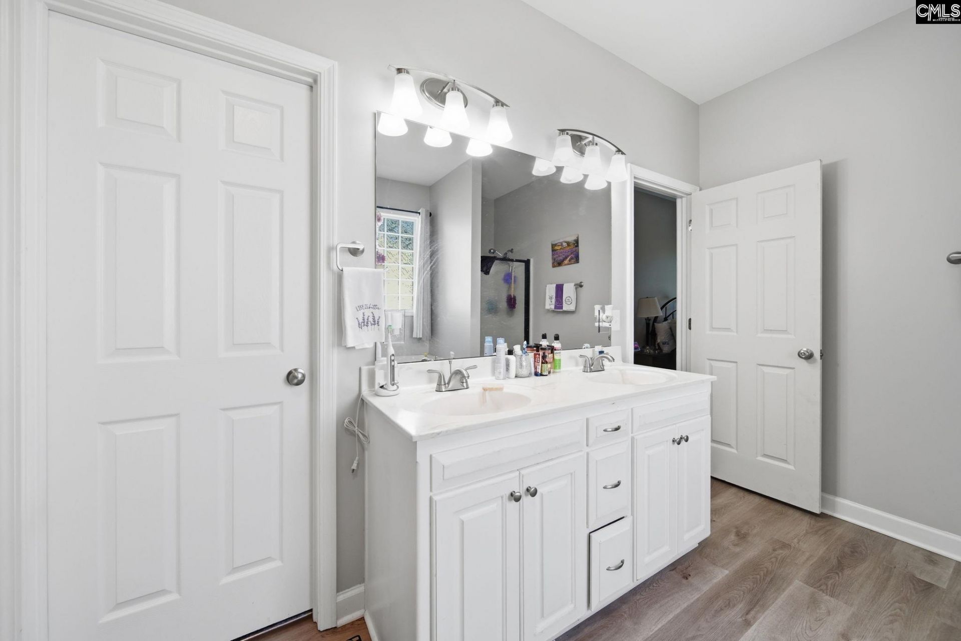 201 Sheridan Drive  Photo 15
