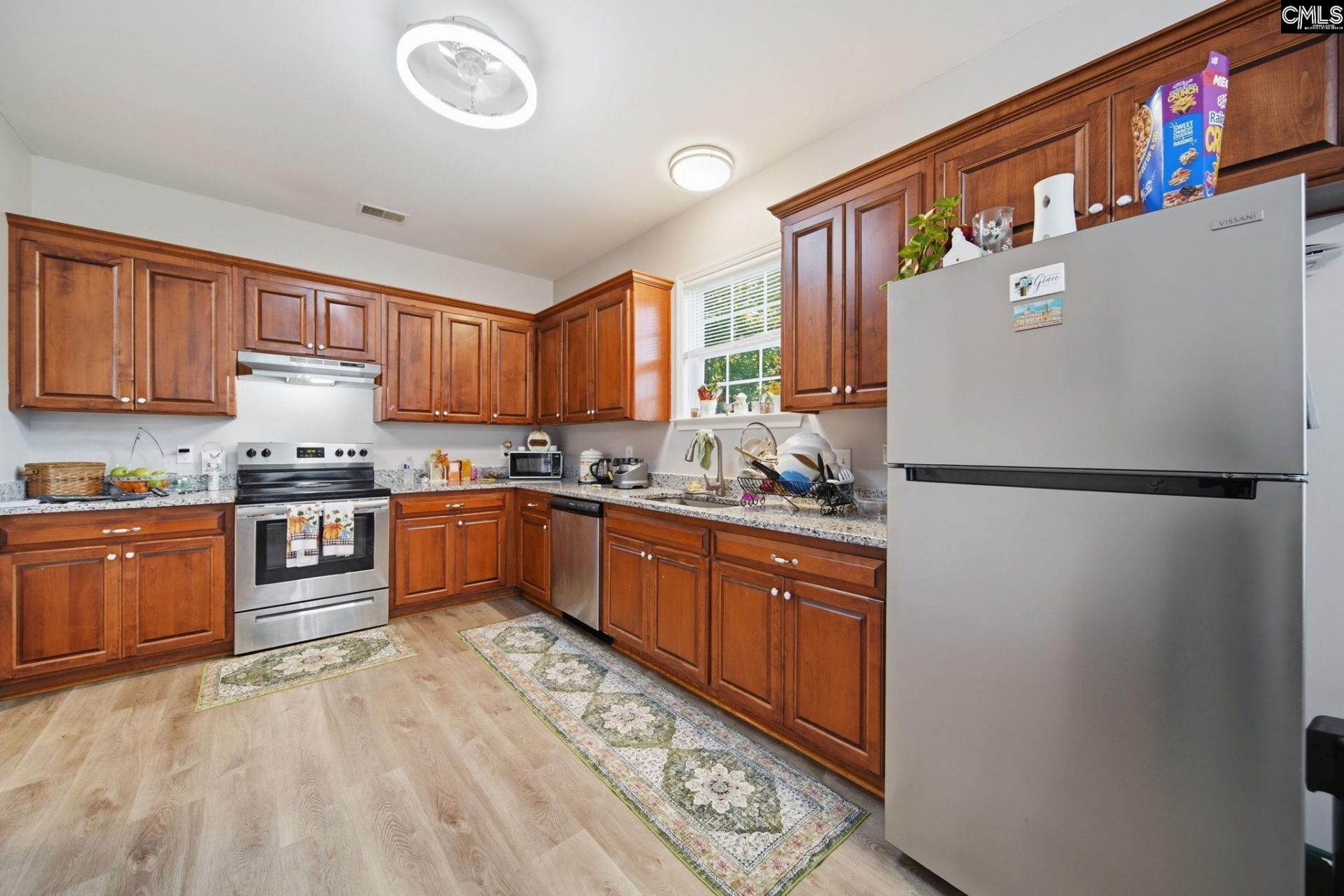 201 Sheridan Drive  Photo 9
