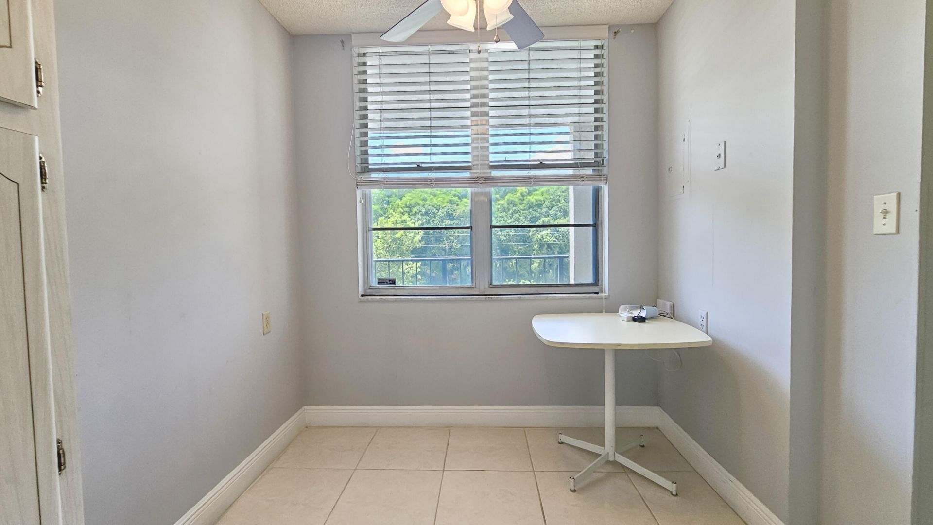 2650 NW 49th Avenue, Unit 318, Lauderdale Lakes, FL 33313 Photo