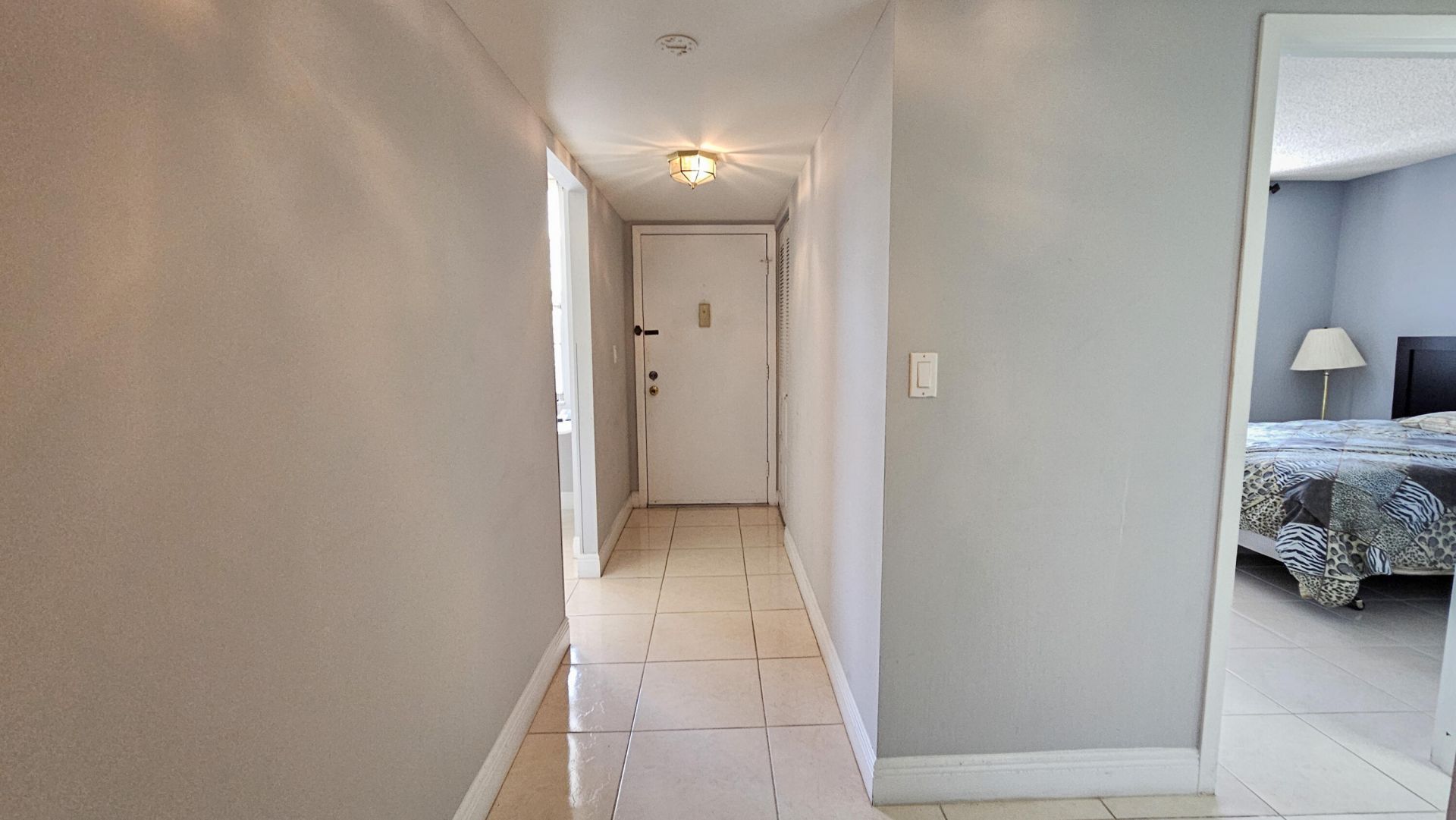 2650 NW 49th Avenue, Unit 318, Lauderdale Lakes, FL 33313 Photo